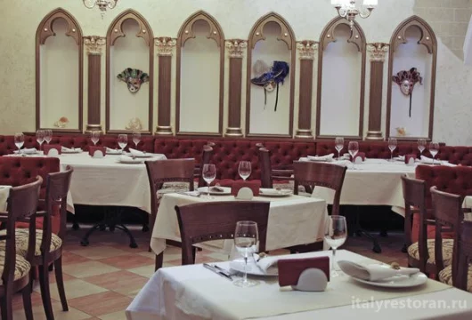 клуб-ресторан водевиль фото 1 - italyrestoran.ru