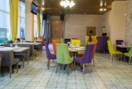 итальянское кафе la basilico на солнечной улице фото 2 - italyrestoran.ru