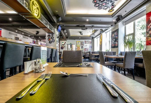 рок-бар штопор фото 3 - italyrestoran.ru